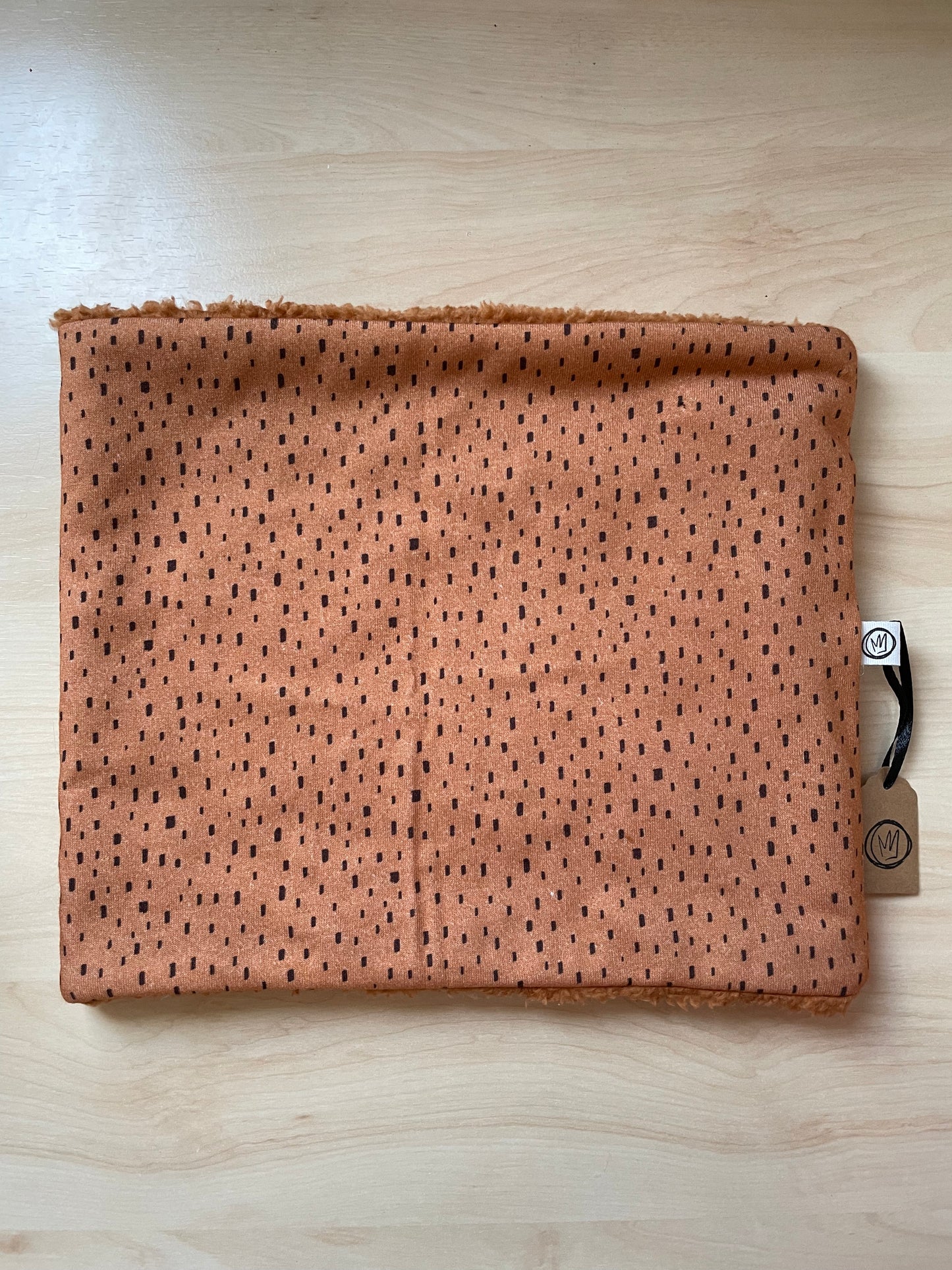 Cuello polar adulto motas